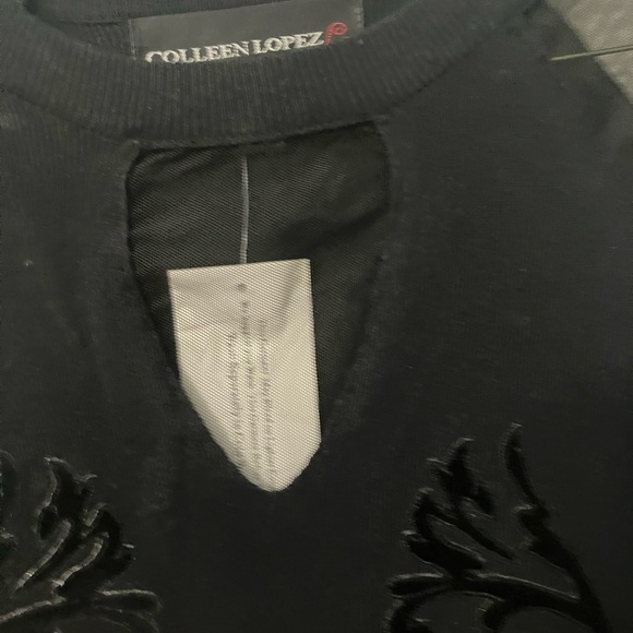 Colleen Lopez Elegant Black Blouse with Sheer Embroidery - Picture 3 of 9